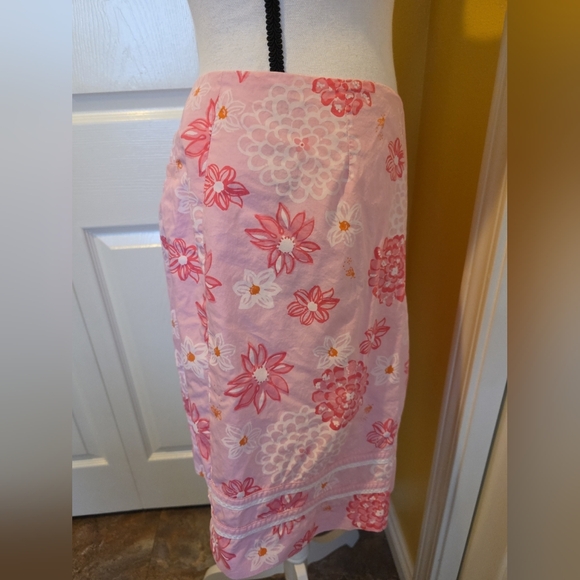 LILLY PULITZER PINK FLORAL SKIRT, SIZE 12 - Picture 8 of 10
